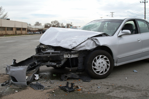 Read more about the article Common Causes of Head-On Collisions