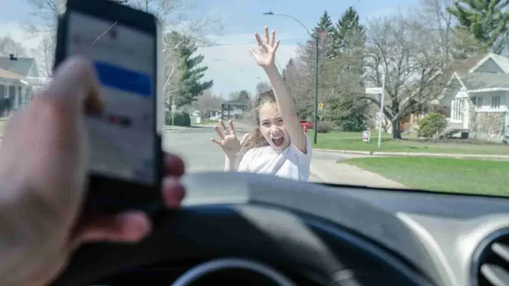 Distracted Driving Crashes | Kansas City | T: 816-795-7500