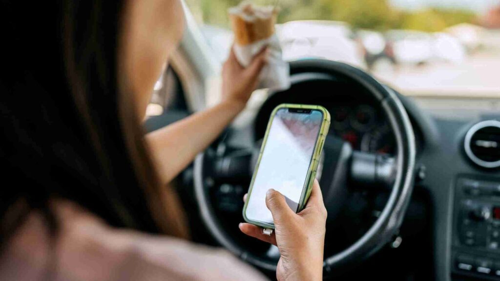 Distracted Driving | Kansas City Motor Vehicle Accident Lawyers | T: 816-795-7500