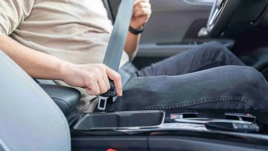 5 Tips To Protect Yourself While Driving | Kansas City Motor Vehicle Accident Lawyers | T: 816-795-7500