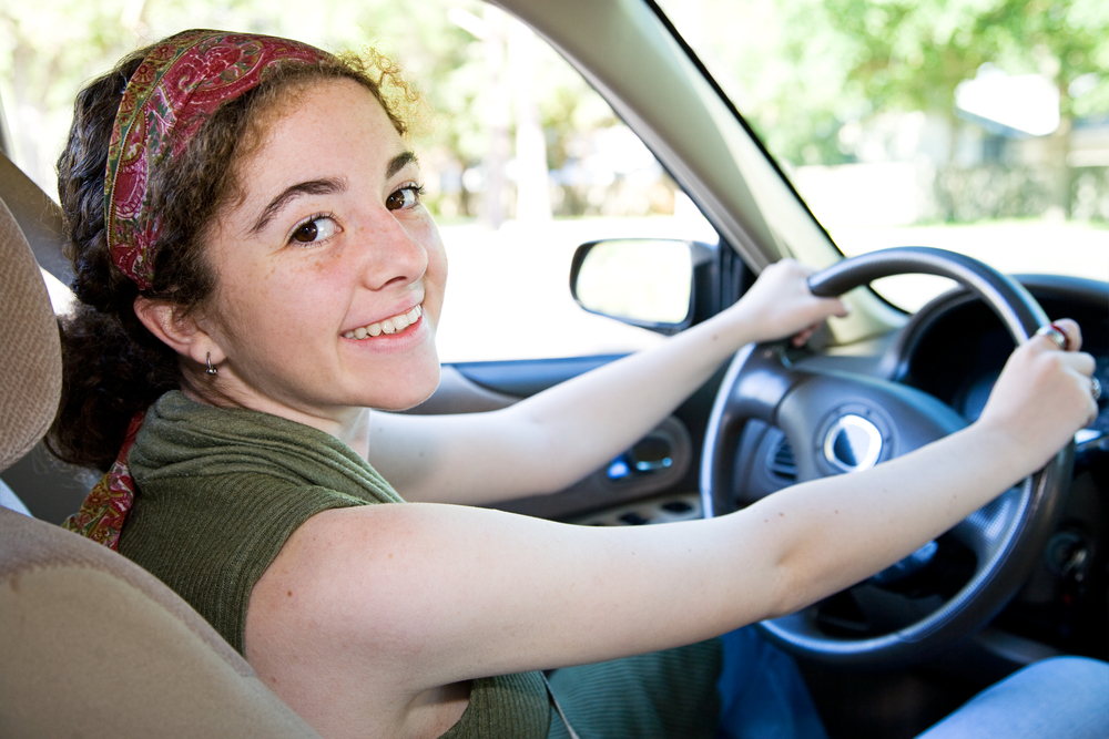 Read more about the article Smart Parents Prepare for Teen Drivers by Updating Car Insurance Coverages