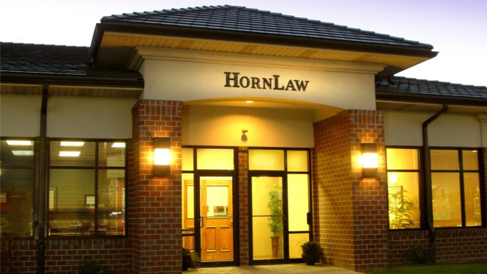 Horn Law Entry | Kansas City Injury Lawyers | Call 816-795-7500