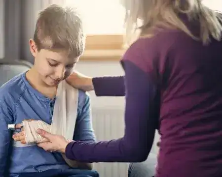 Kansas City Motor Vehicle Child Injuries Lawyers | T: 816-795-7500